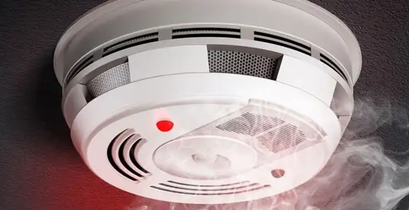 Installed smoke detector providing reliable fire detection in Scottsdale, AZ